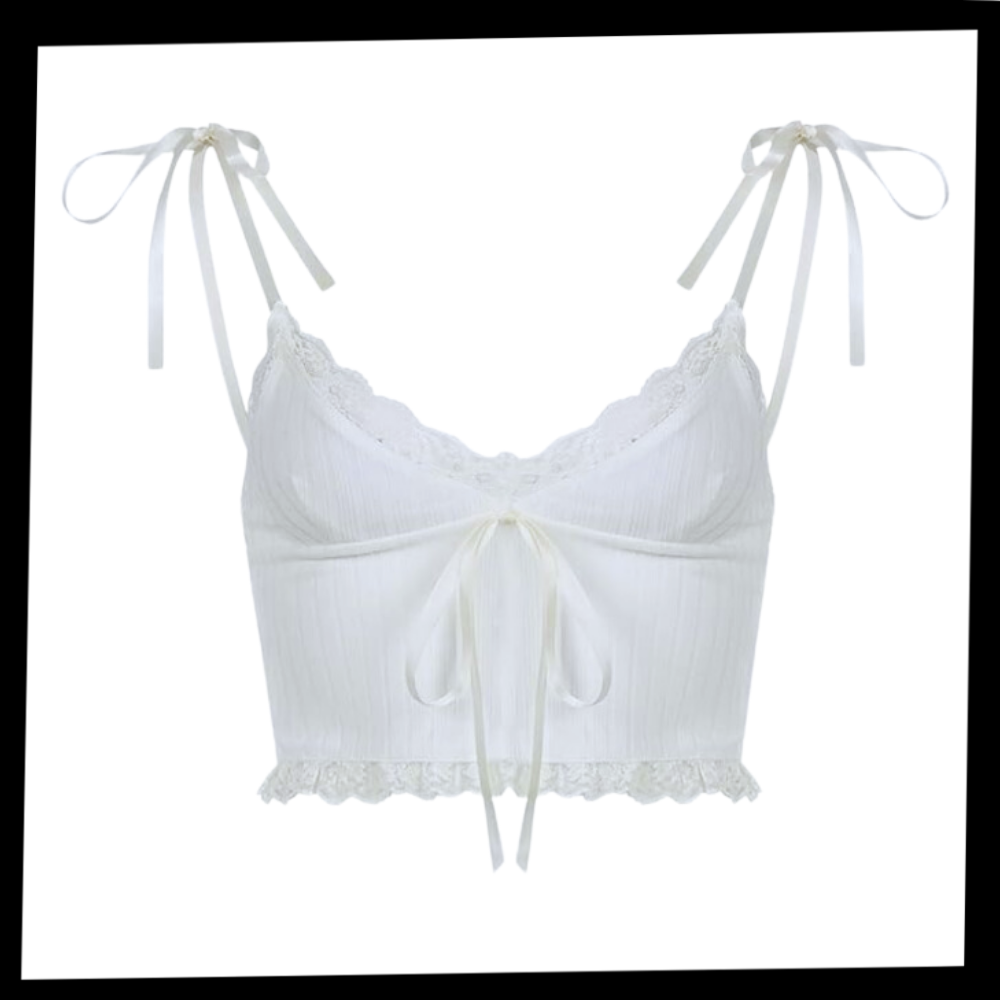 Top court à bordures en dentelle