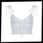 Top court à bordures en dentelle